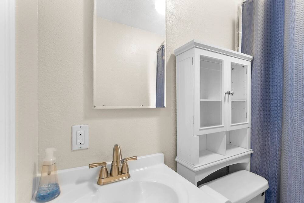 Photo of Bathroom in Nevada - Lidgerwood