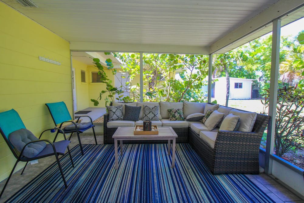 Photo of Outdoor in Golden Beach