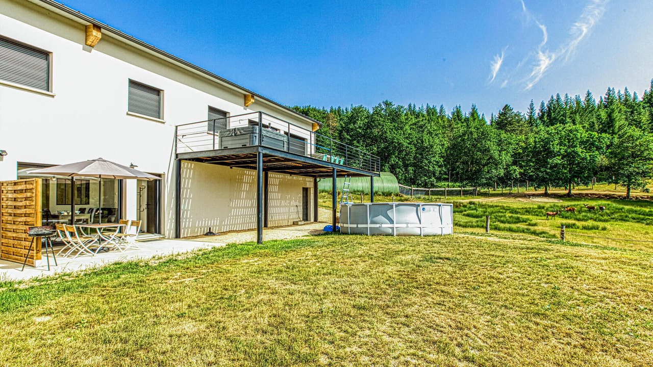 Photo of Outdoor in Gages
