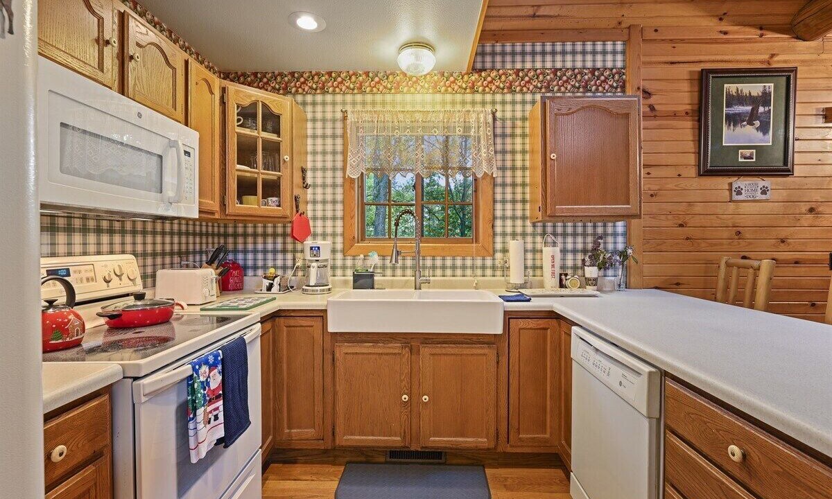 Photo of Kitchen in Lake Wazeecha