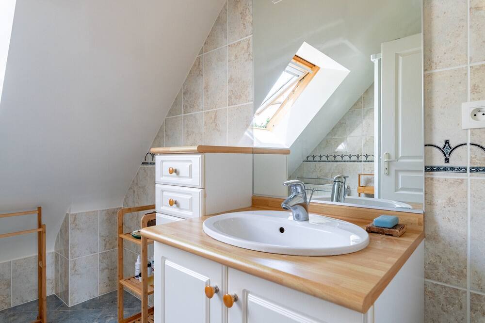 Photo of Bathroom in Larmor-Baden