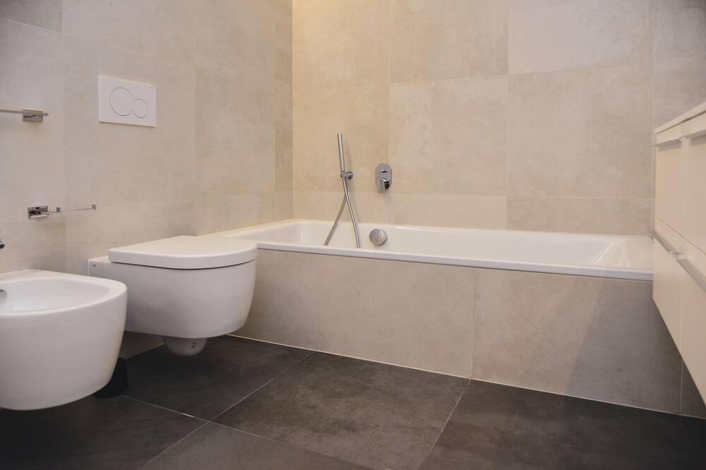 Photo of Bathroom in Melide