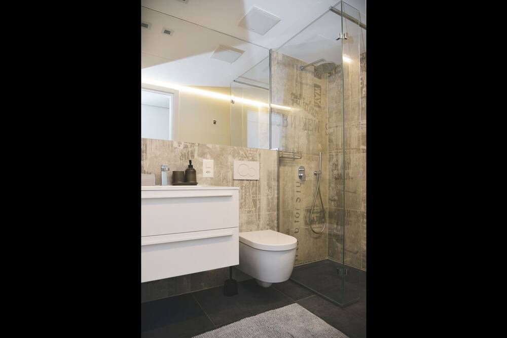 Photo of Bathroom in Melide