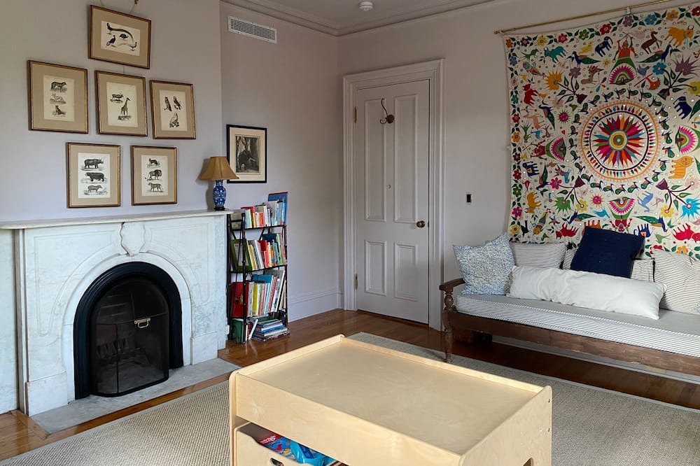 Photo of Livingroom in Old Lyme