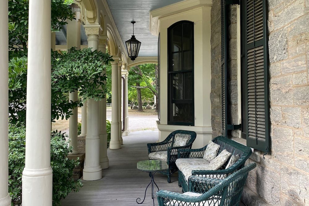 Photo of Patio Balcony in Old Lyme