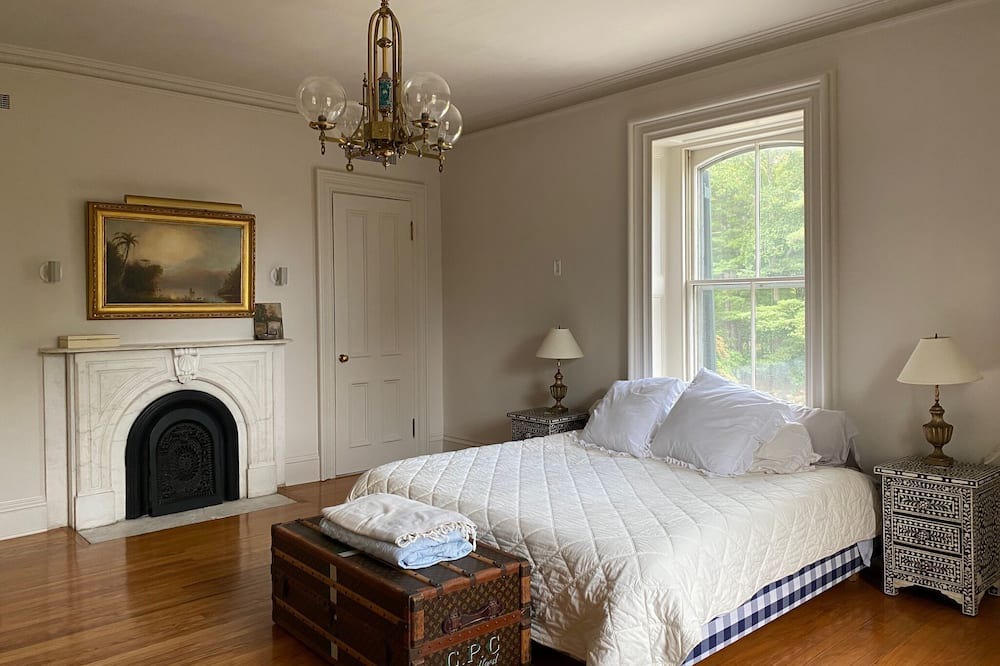 Photo of Bedroom in Old Lyme