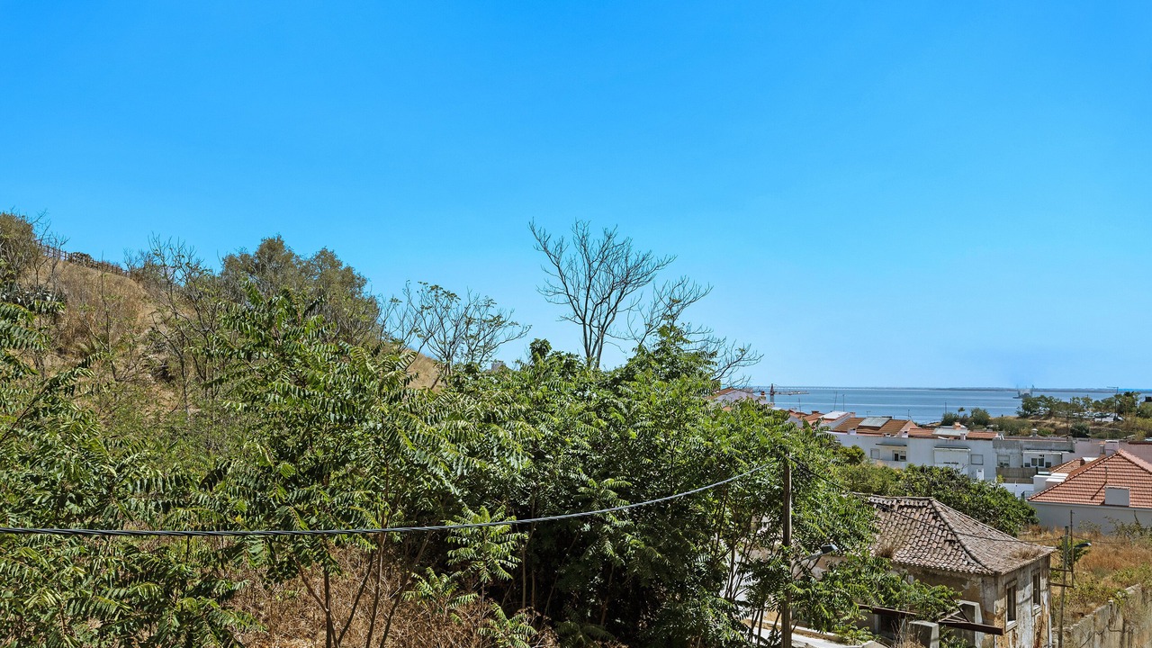 Photo of Others in Cacilhas