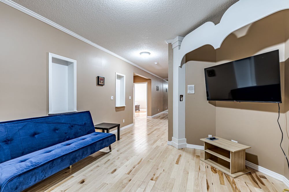 Photo of Livingroom in West Edmonton