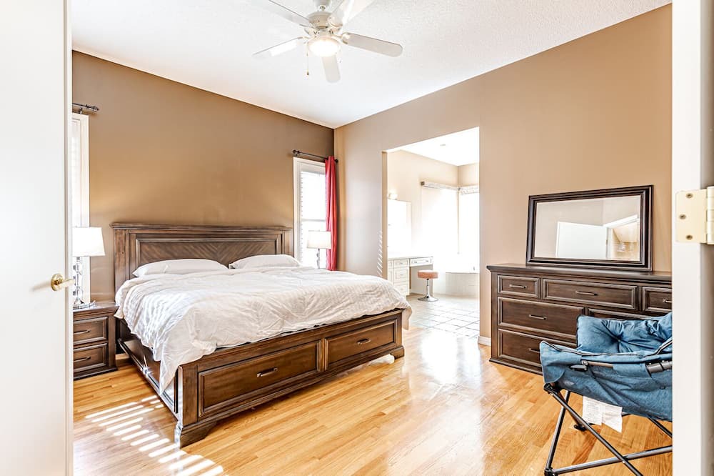 Photo of Bedroom in West Edmonton