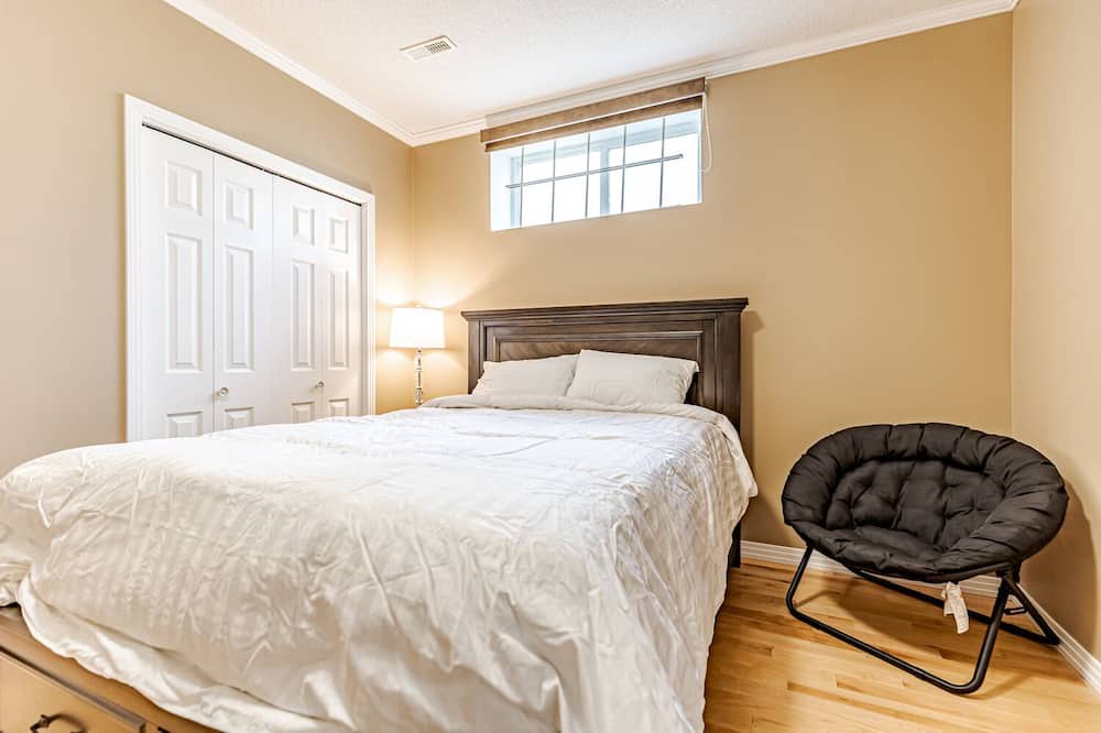 Photo of Bedroom in West Edmonton