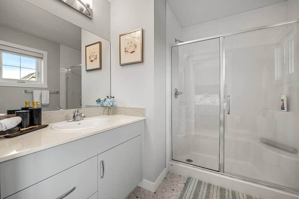Photo of Bathroom in Airdrie