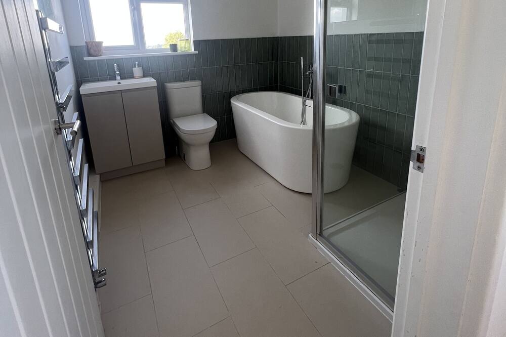 Photo of Bathroom in Woodbury