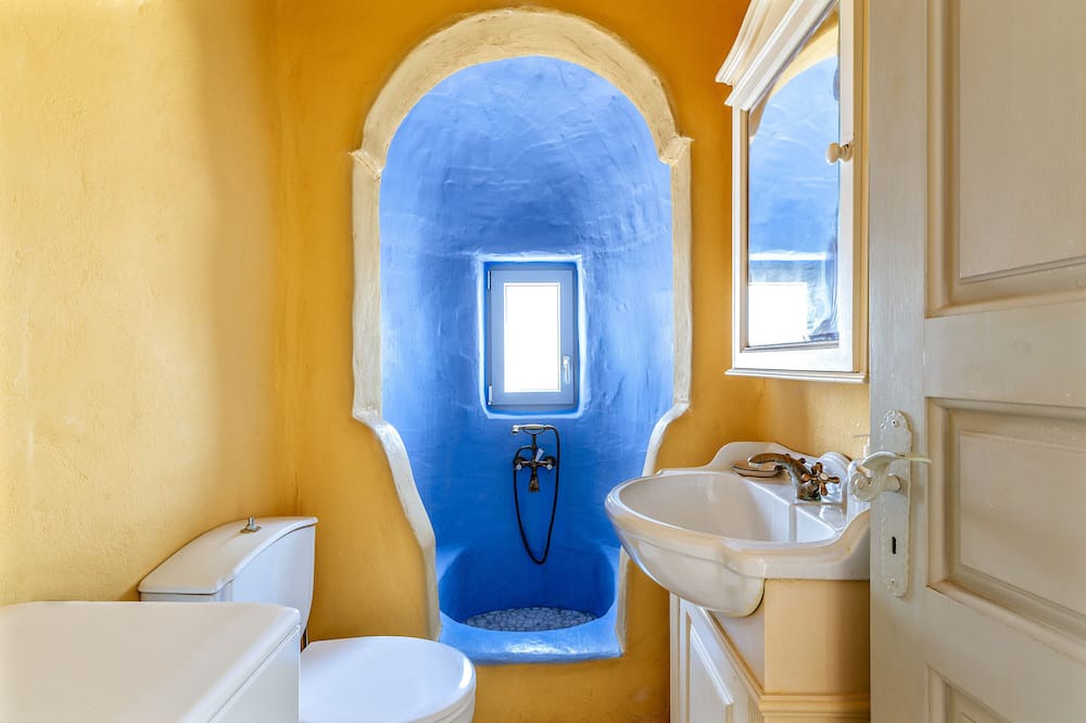 Photo of Bathroom in Glisidia