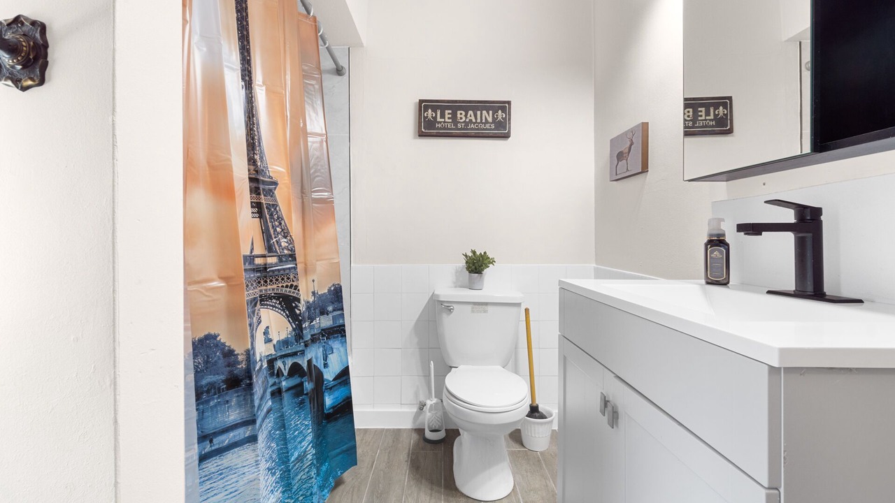 Photo of Bathroom in Hope