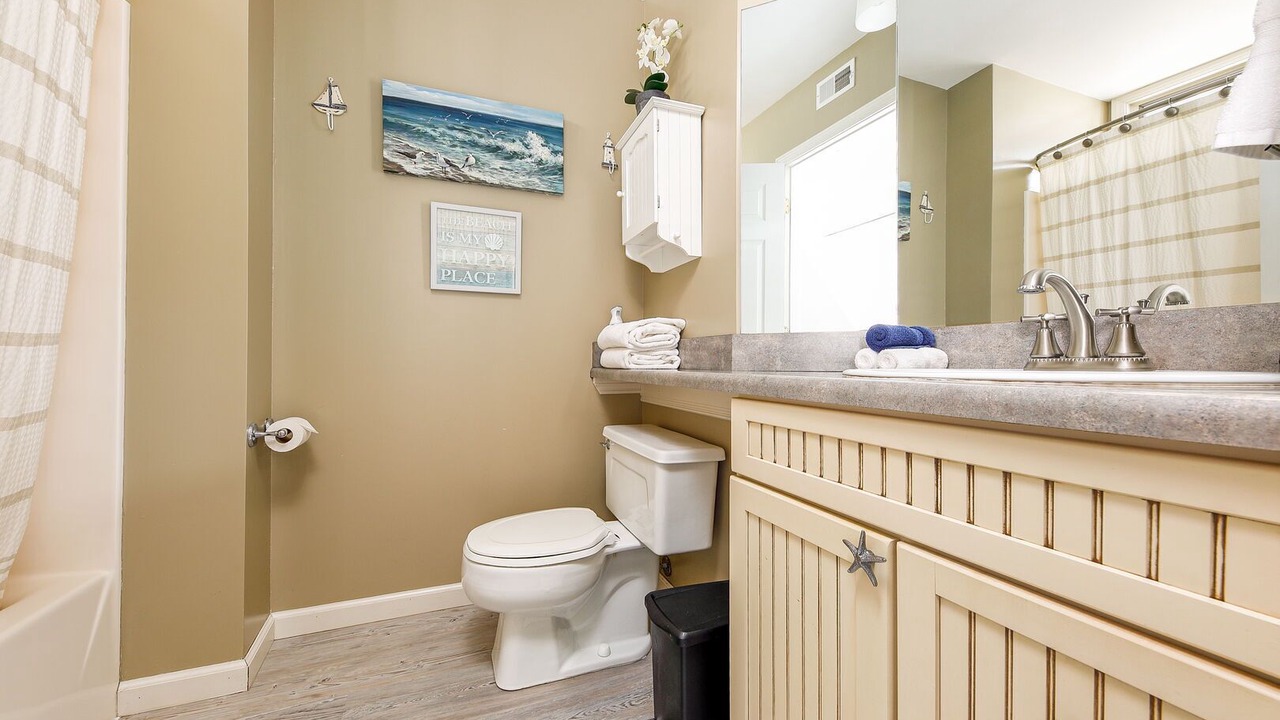 Photo of Bathroom in Acme