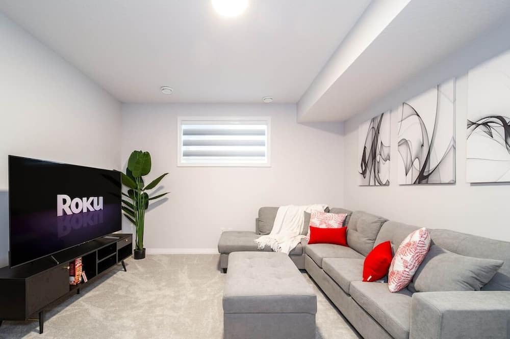 Photo of Livingroom in Southwest Edmonton