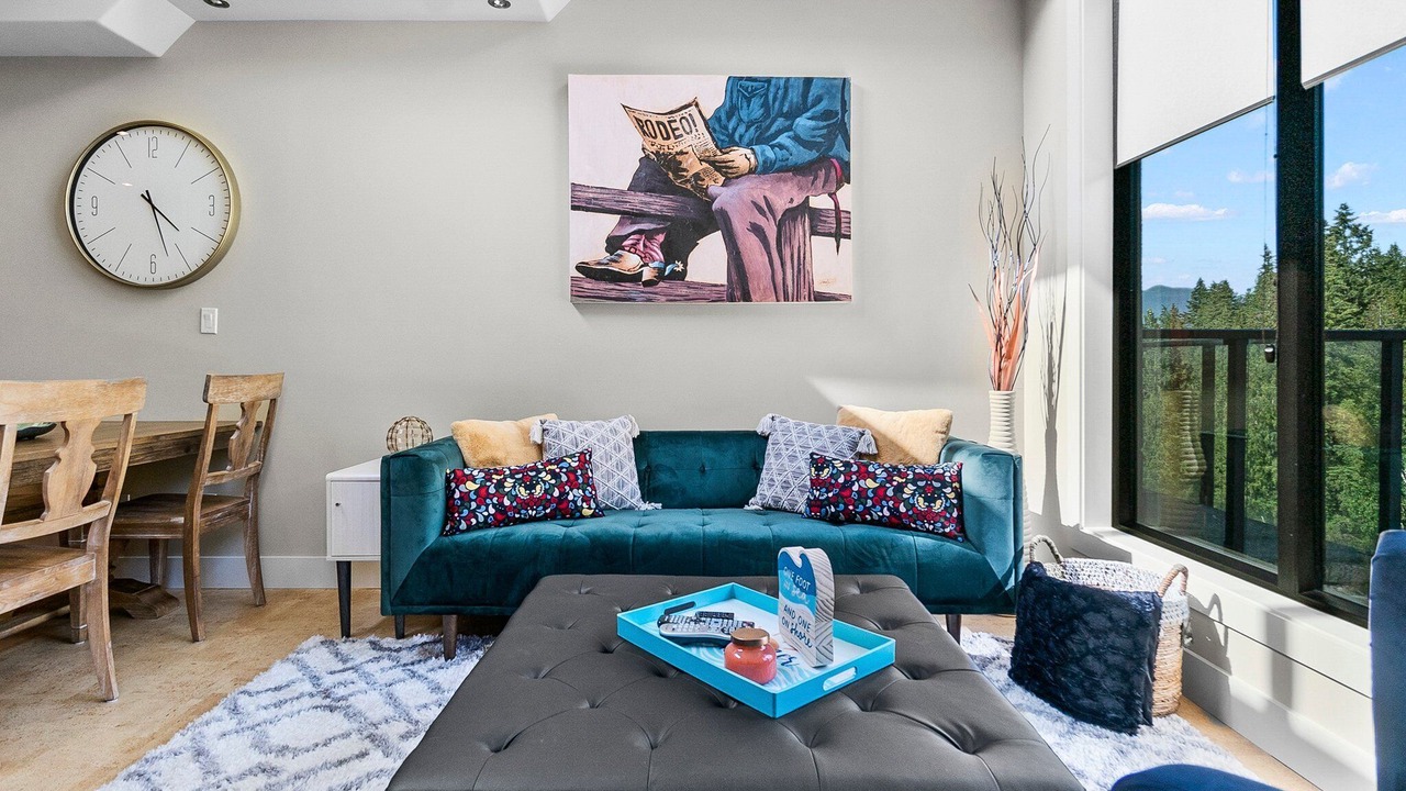 Photo of Livingroom in Sicamous