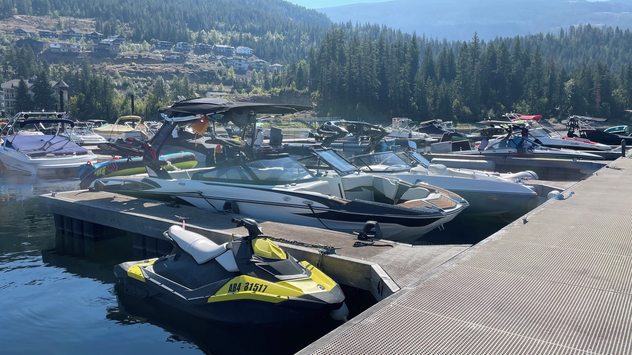 Photo of Others in Sicamous