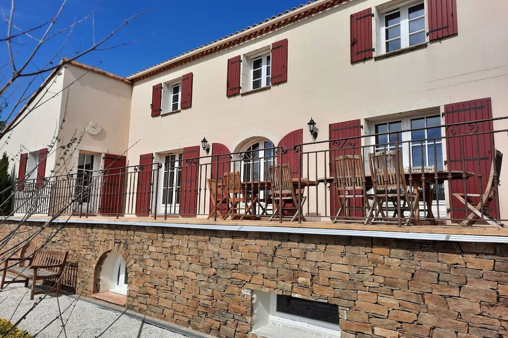 Photo of Outdoor in Saint-Michel-Mont-Mercure