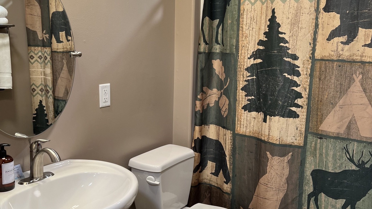 Photo of Bathroom in Elk City