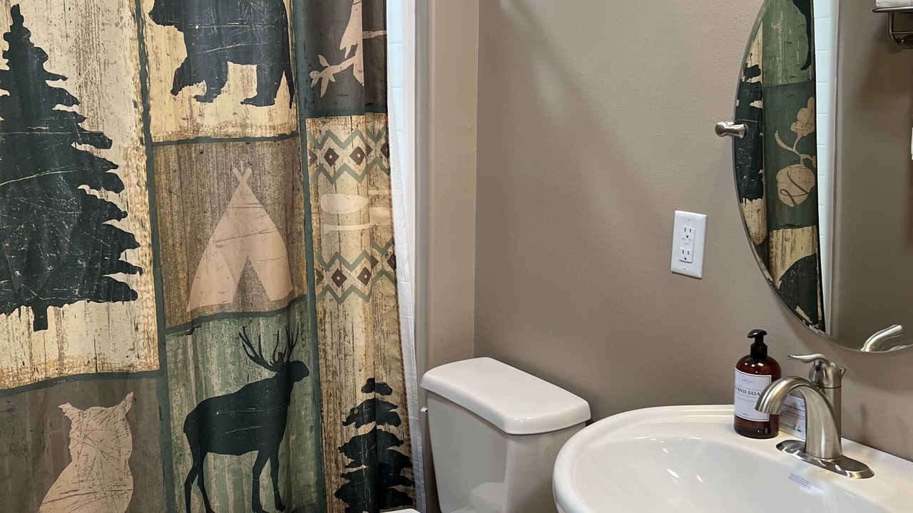 Photo of Bathroom in Elk City