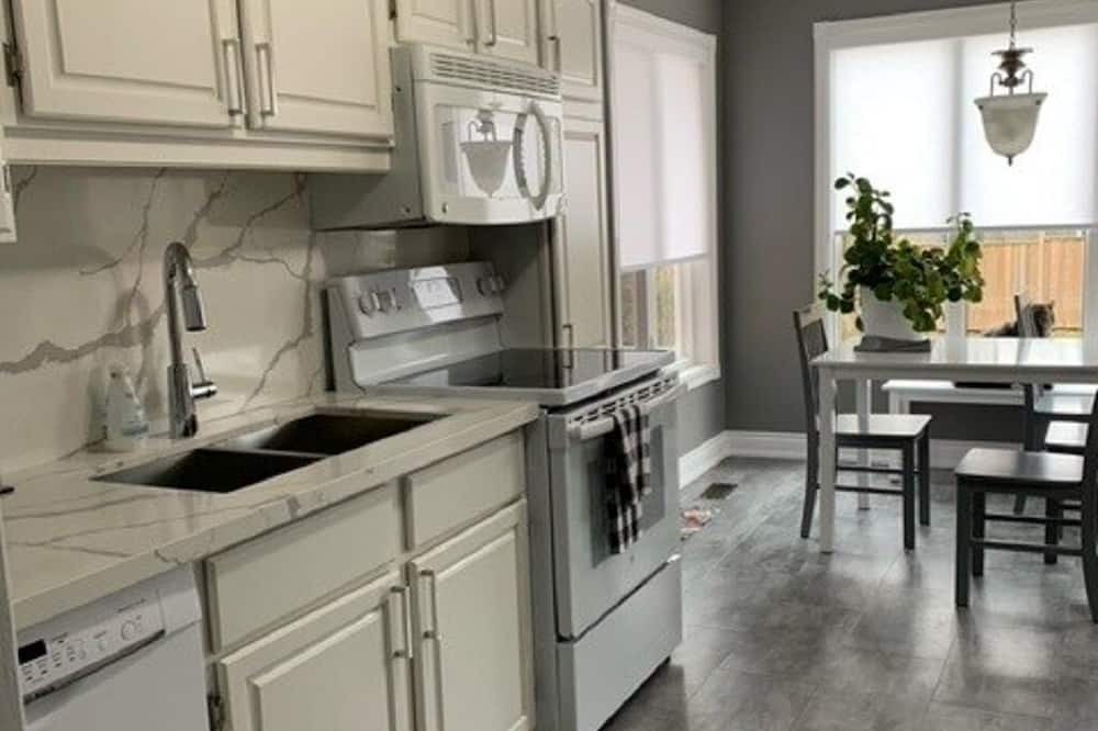 Photo of Kitchen in Courtice