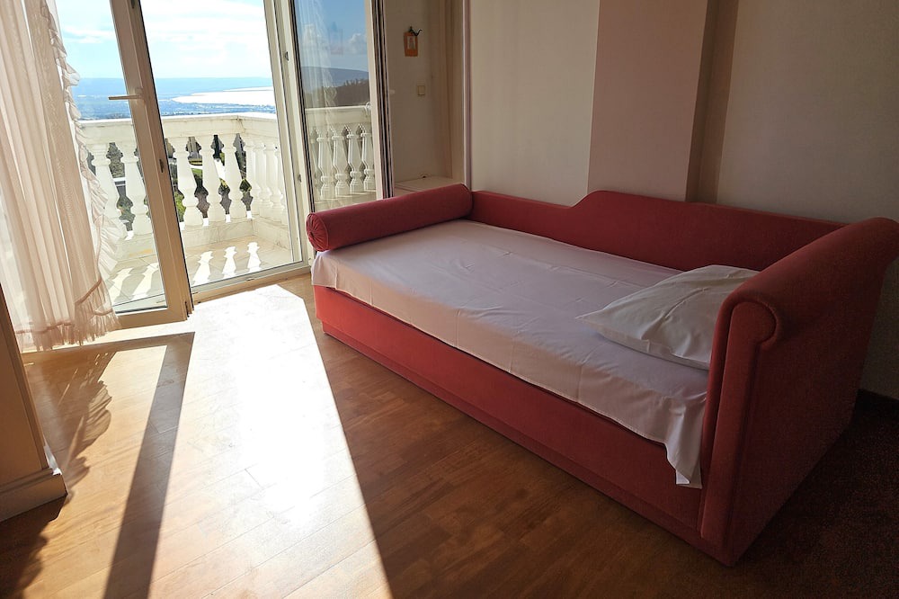 Photo of Bedroom in Panorama