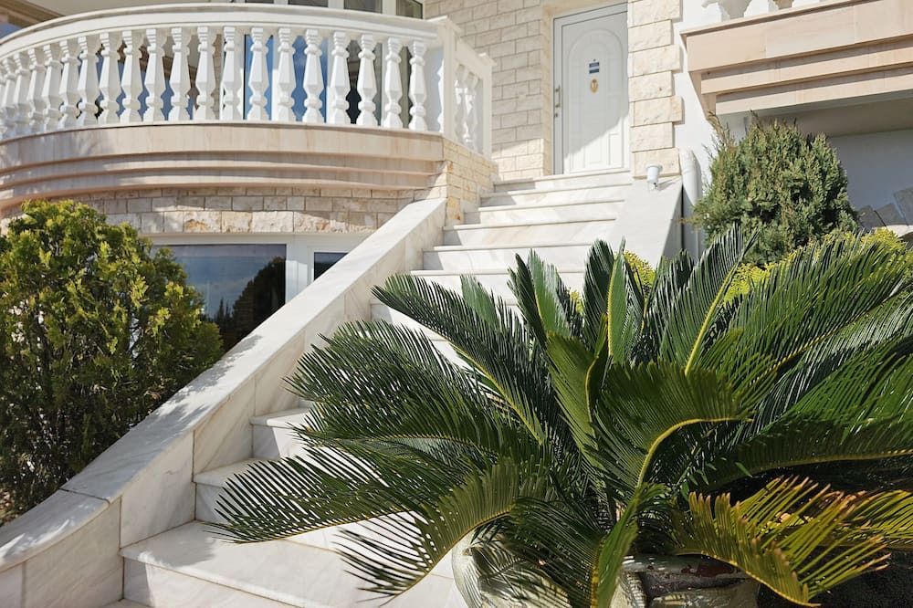 Photo of Outdoor in Panorama