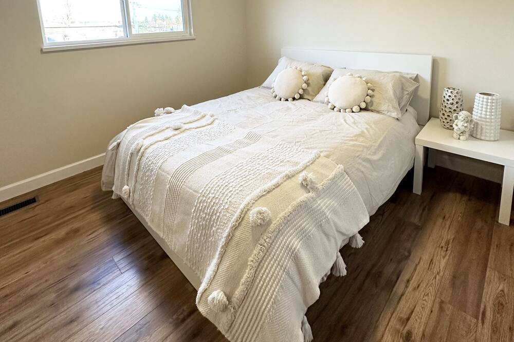 Photo of Bedroom in Fraserview