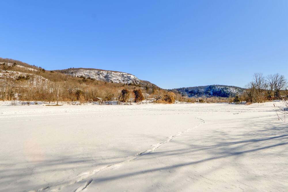 Photo of Outdoor in Aylmer