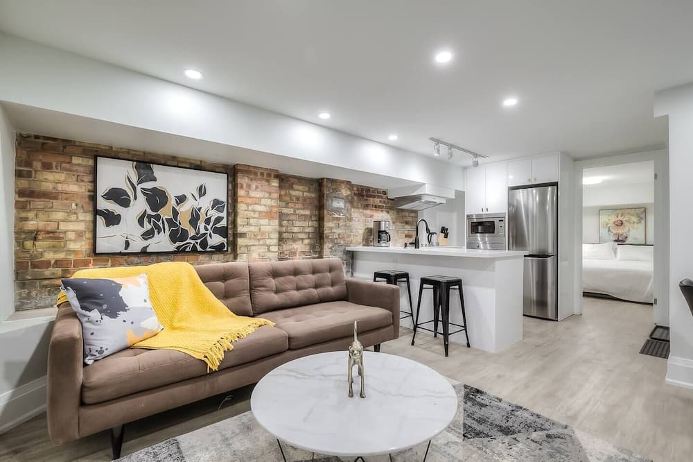 Photo of Livingroom in Cabbagetown South