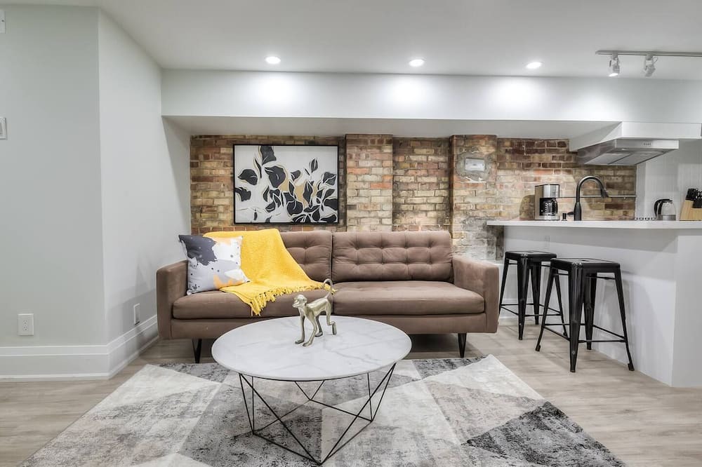 Photo of Livingroom in Cabbagetown South