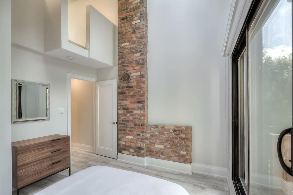 Photo of Bedroom in Cabbagetown South