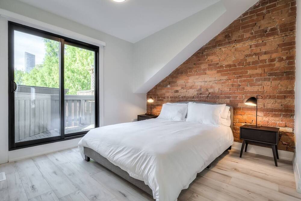 Photo of Bedroom in Cabbagetown South