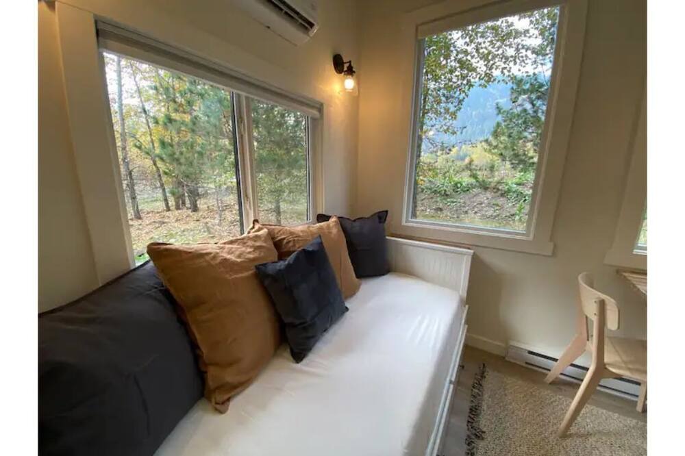 Photo of Bedroom in Central Kootenay
