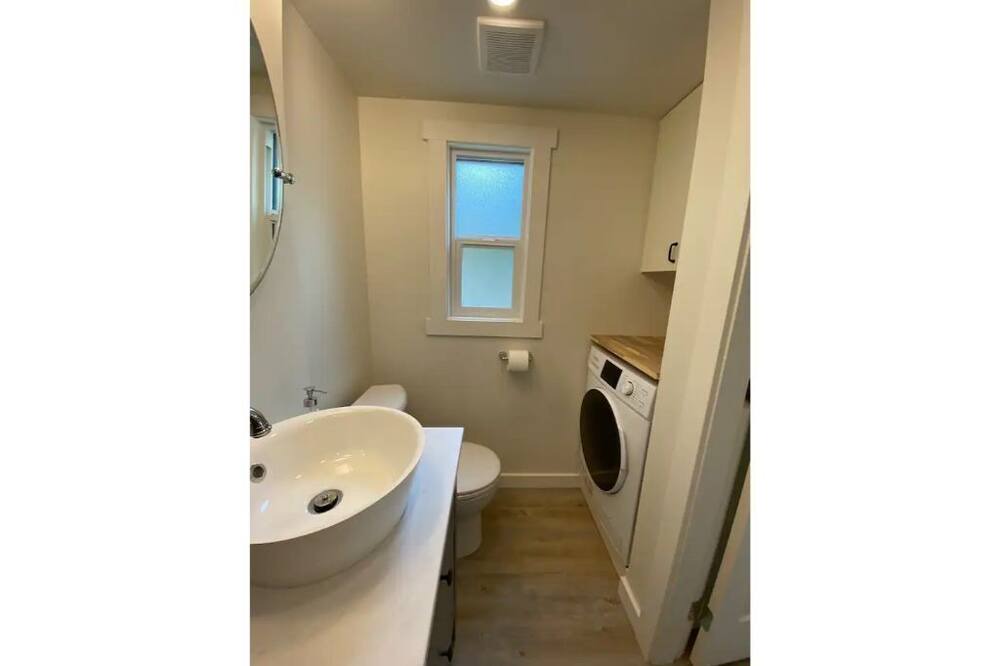 Photo of Bathroom in Central Kootenay