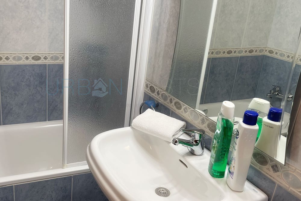 Photo of Bathroom in Moreaga