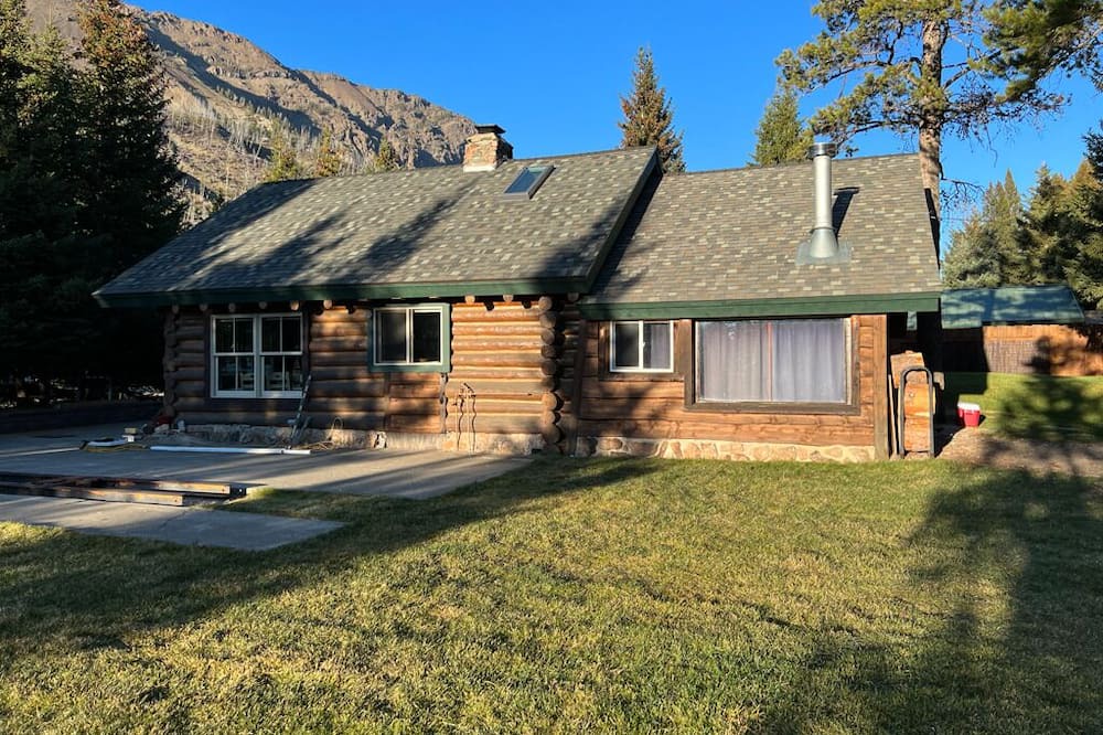 Photo of Outdoor in Silver Gate