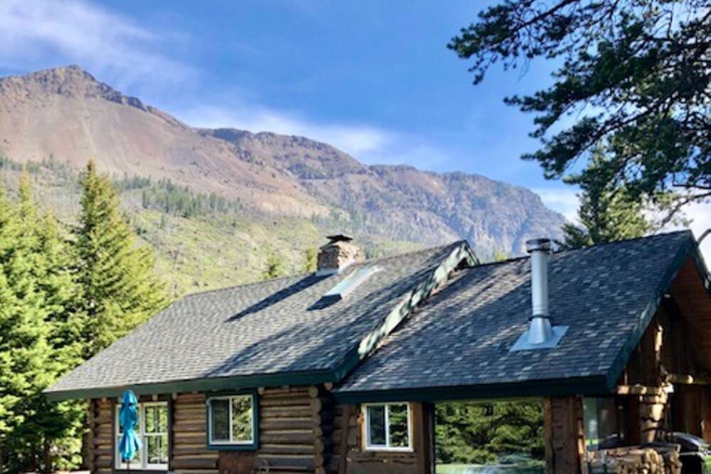 Photo of Outdoor in Silver Gate