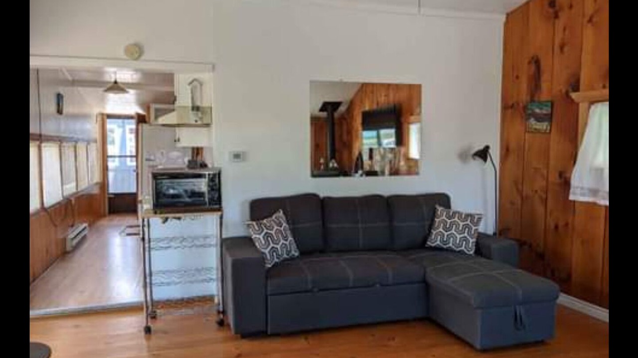 Photo of Livingroom in Port Stanley