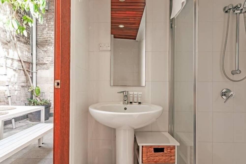Photo of Bathroom in Darlinghurst