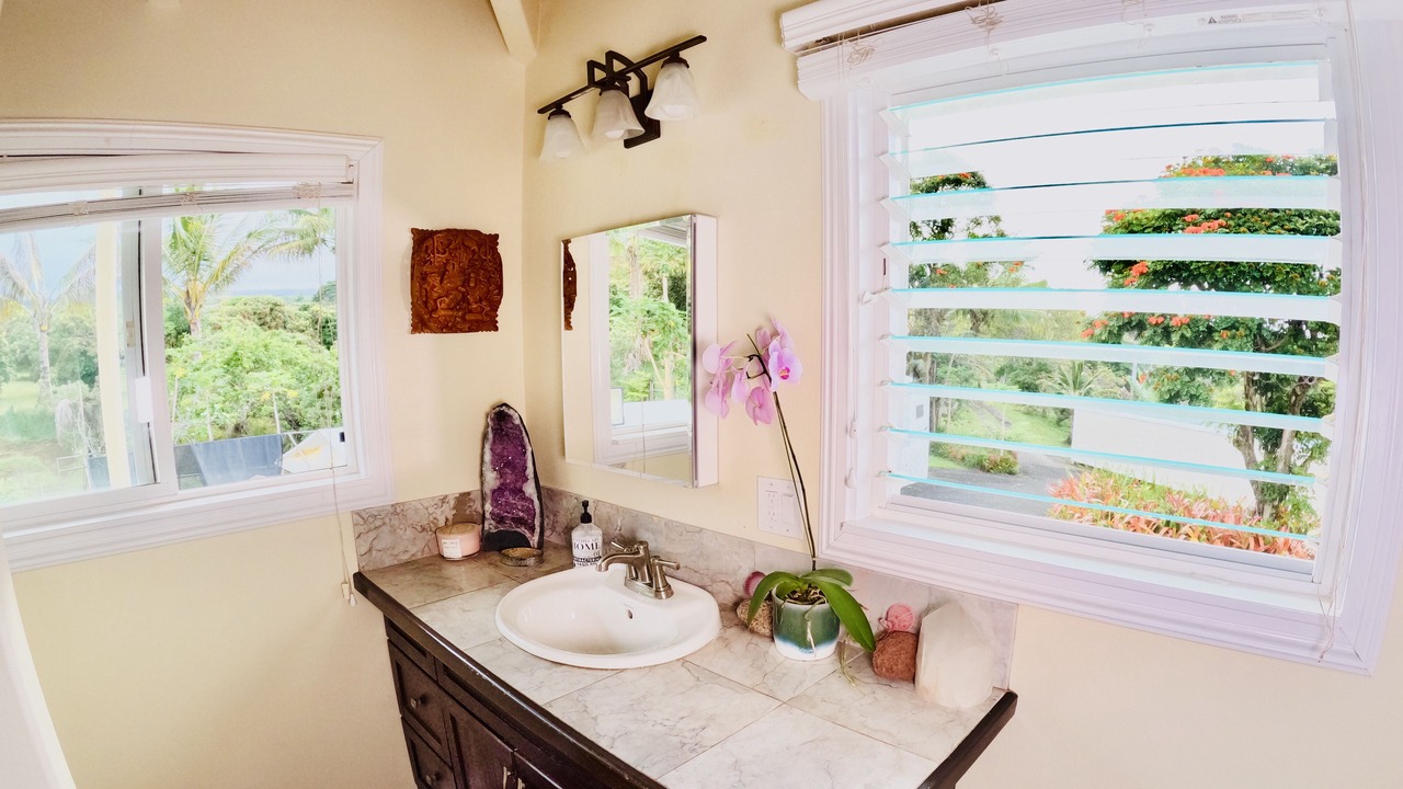 Photo of Bathroom in Hakalau