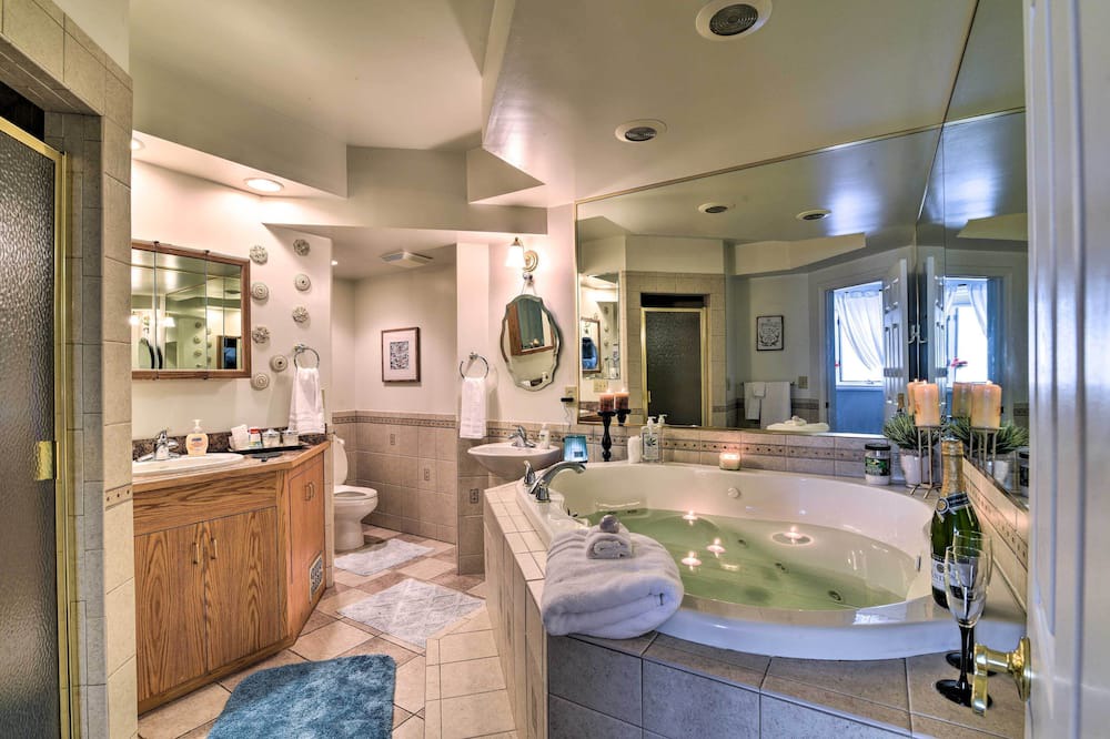 Photo of Bathroom in Fenton
