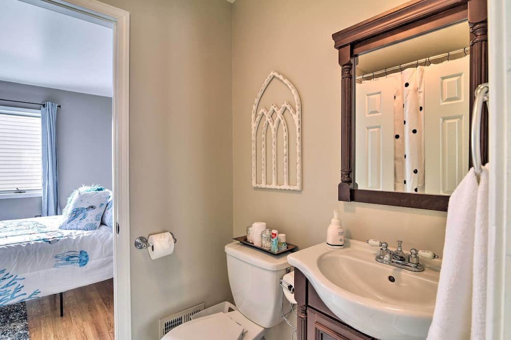 Photo of Bathroom in Fenton