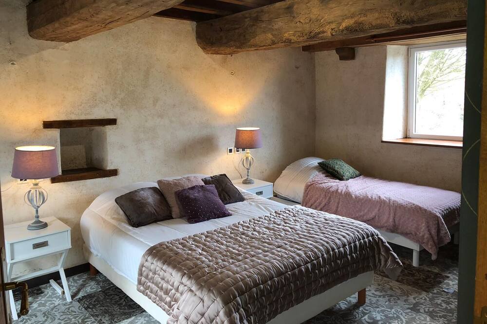 Photo of Bedroom in Hambye