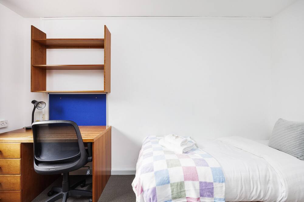 Photo of Bedroom in Bramcote