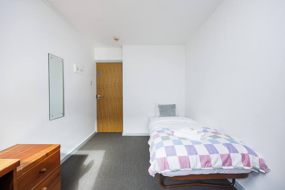 Photo of Bedroom in Bramcote