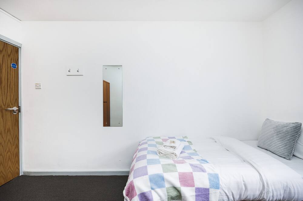 Photo of Bedroom in Bramcote