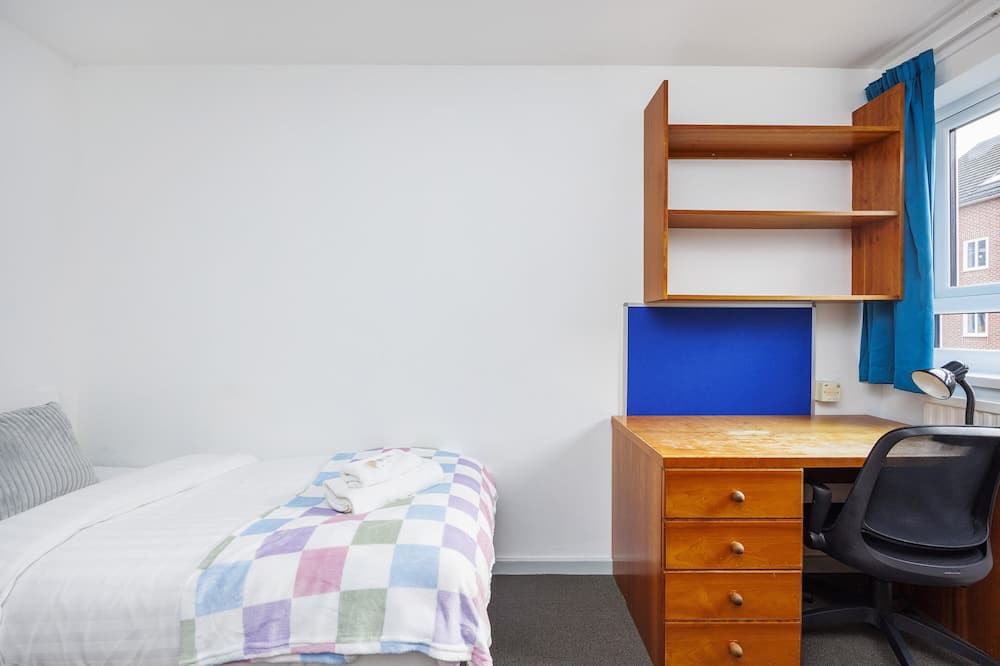 Photo of Bedroom in Bramcote