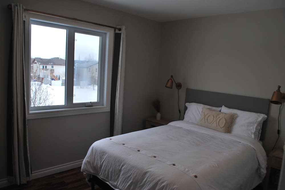 Photo of Bedroom in Sylvan Lake